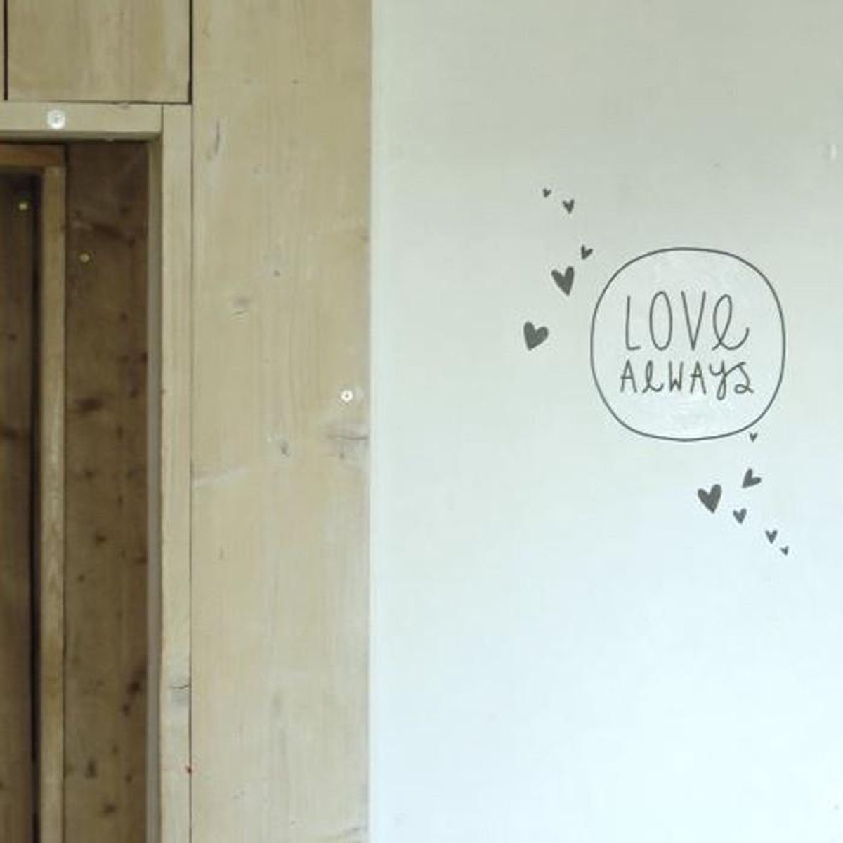 MUURSTICKER LOVE ALWAYS 2