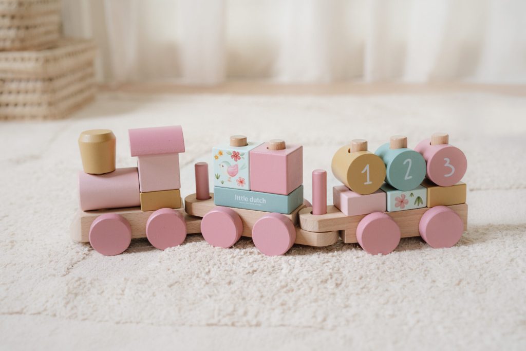 LD7354-Stacking-Train-Fairy-Garden-6