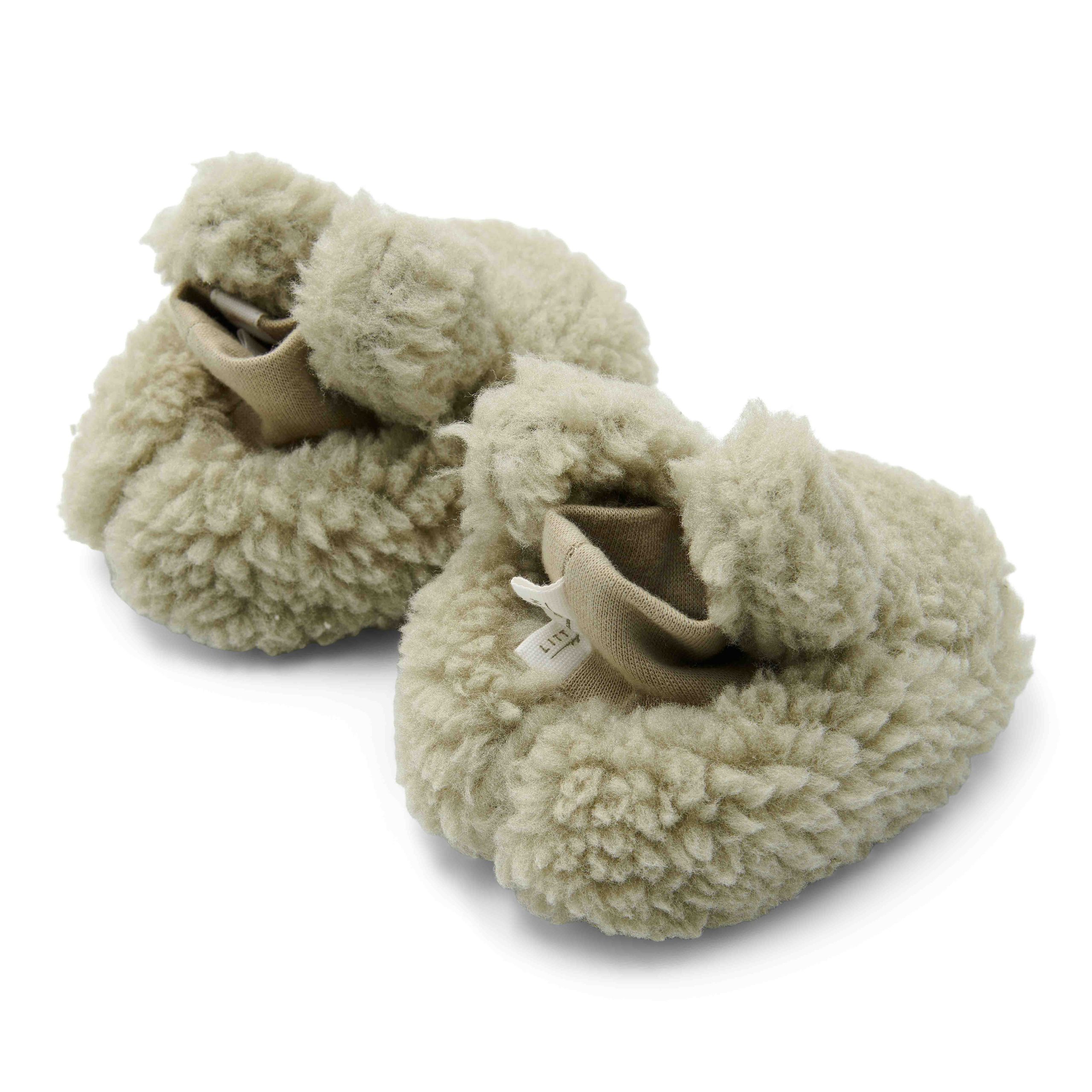 CL24099023 – CL24099024 – Product – Teddy booties Soft green (2)